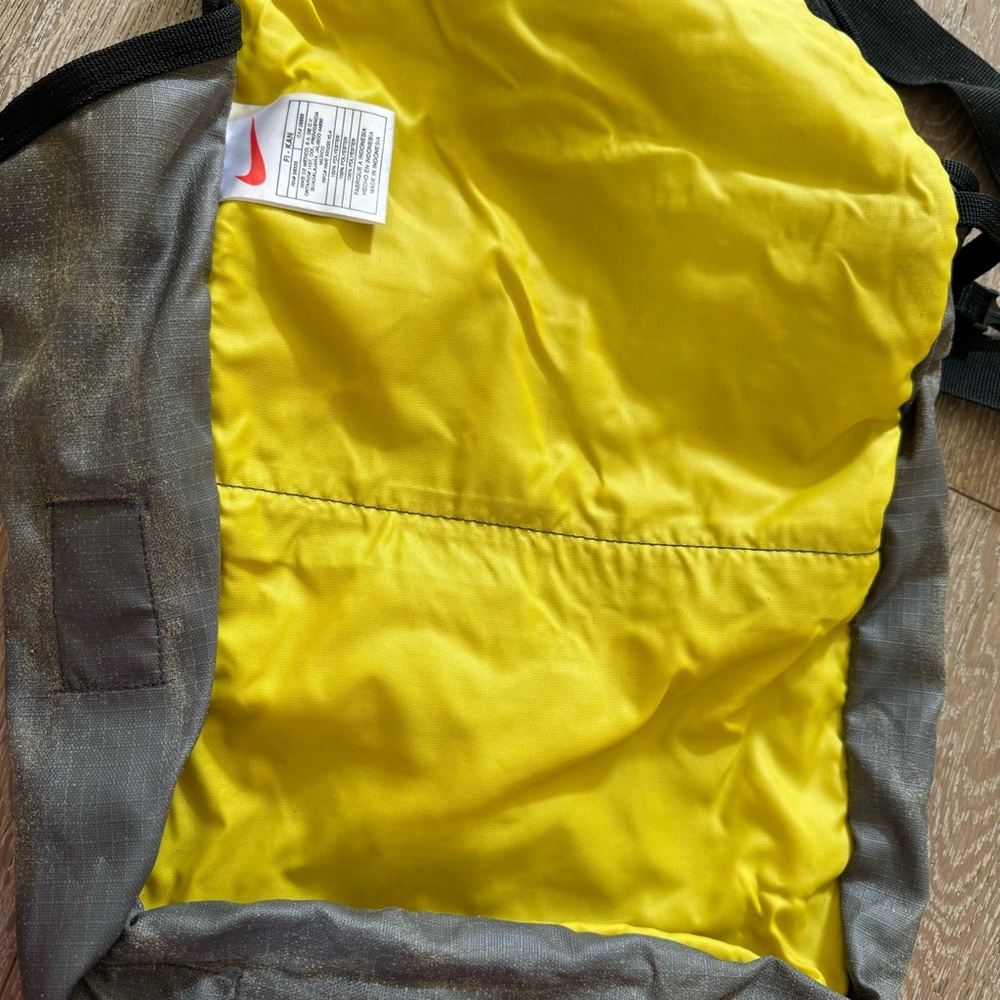 Nike Messenger Bag - Picture 9 of 9